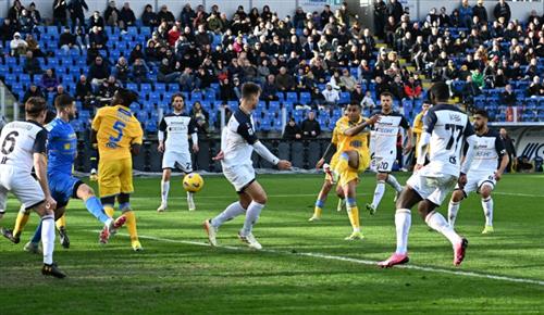 Frosinone vs Lecce