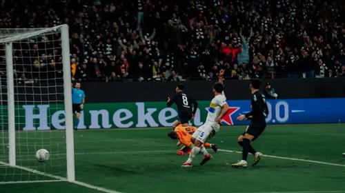 Eintracht Frankfurt vs Saint-Gilius