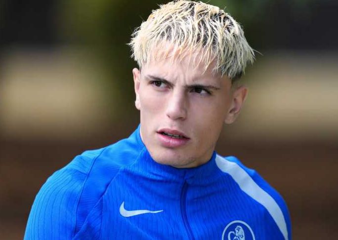 Medios británicos: El cuerpo técnico aprueba la iniciativa de Ganaccio de entrenar más y llevará tiempo adaptarse al sistema del Chelsea