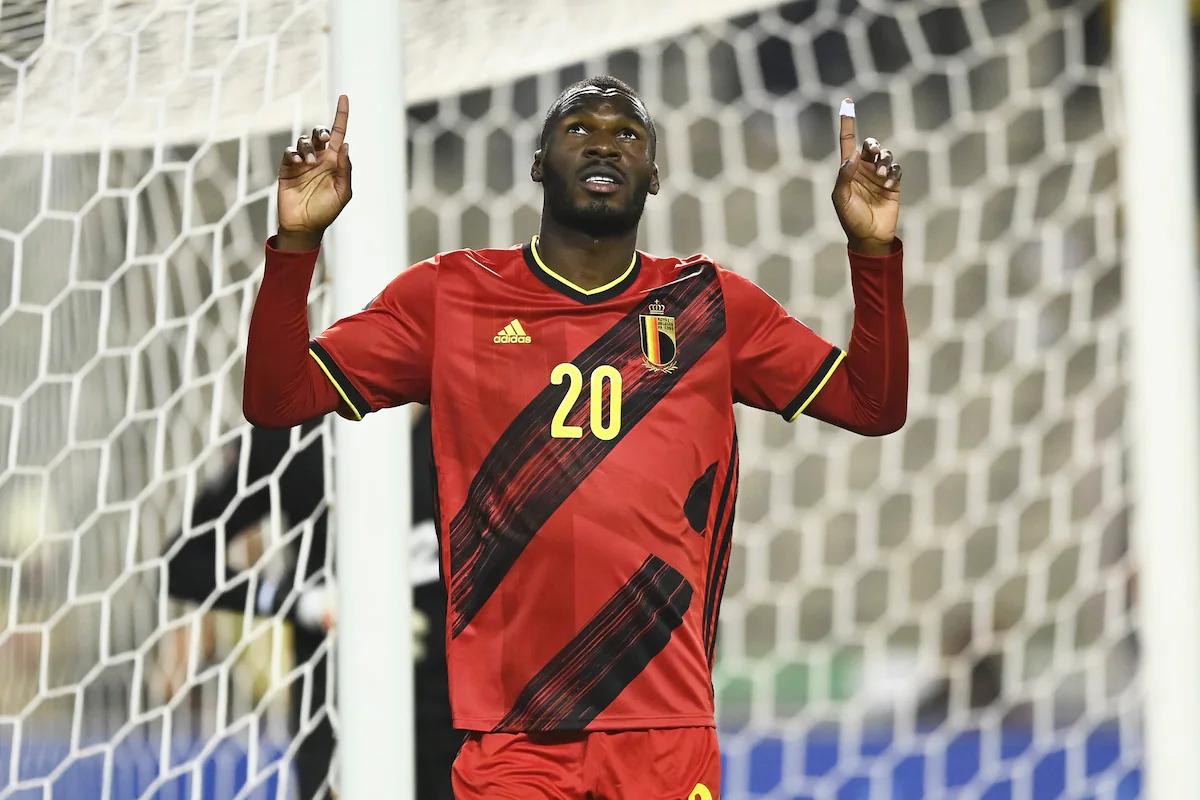 Benteke respondió a su ausencia de la selección belga durante tres años: Sólo desde el punto de vista futbolístico, estoy plenamente cualificado para ser seleccionado.