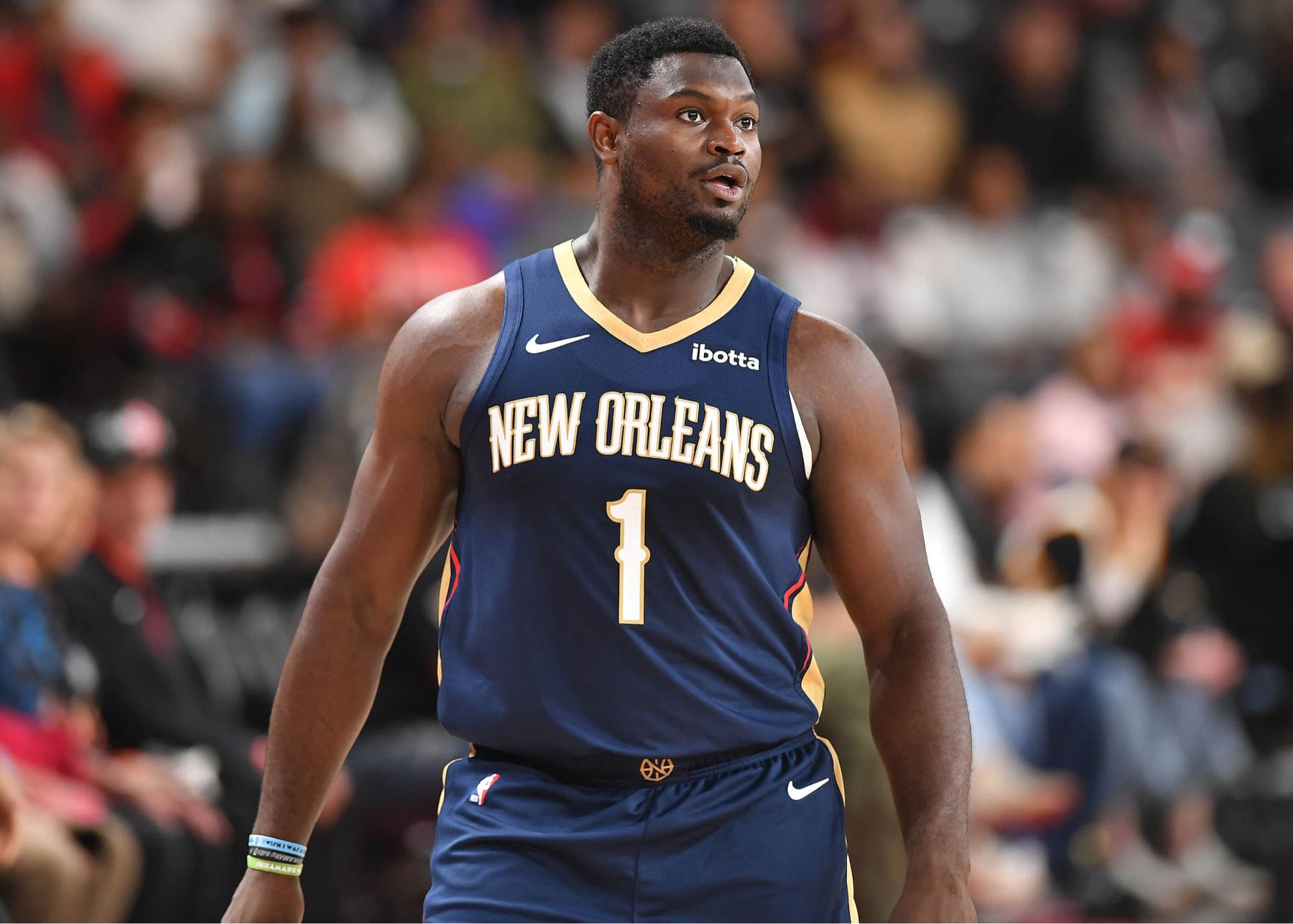 ¡El ataque está bloqueado! Zion jugó 8 minutos en el tercer cuarto y sólo anotó 2 puntos.